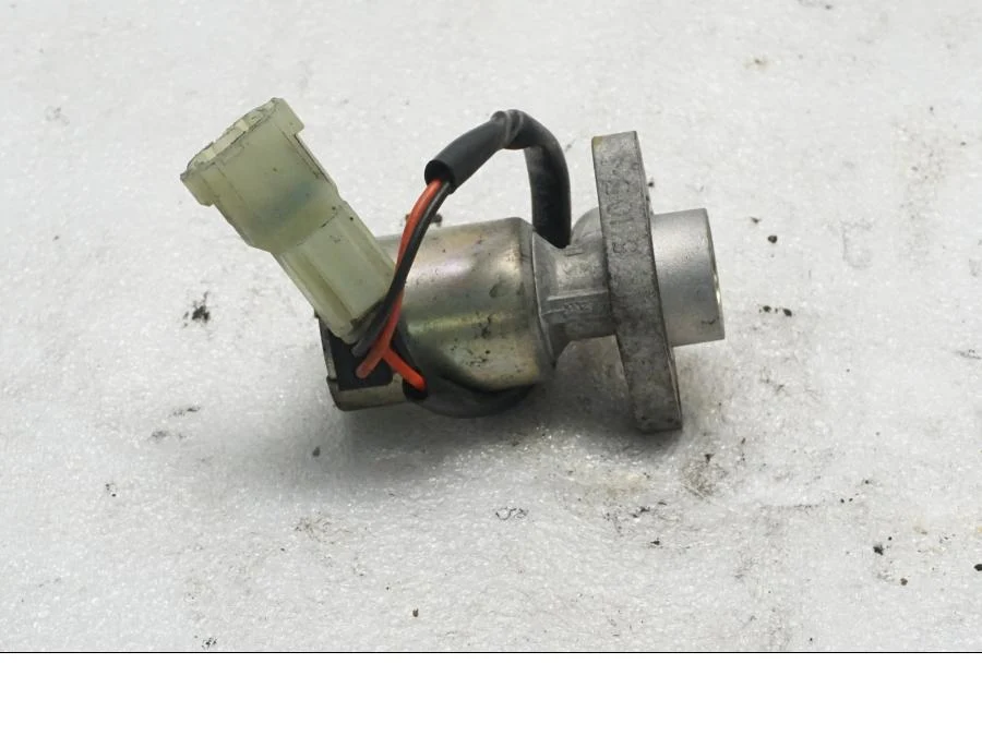 Ventil airboxu Suzuki