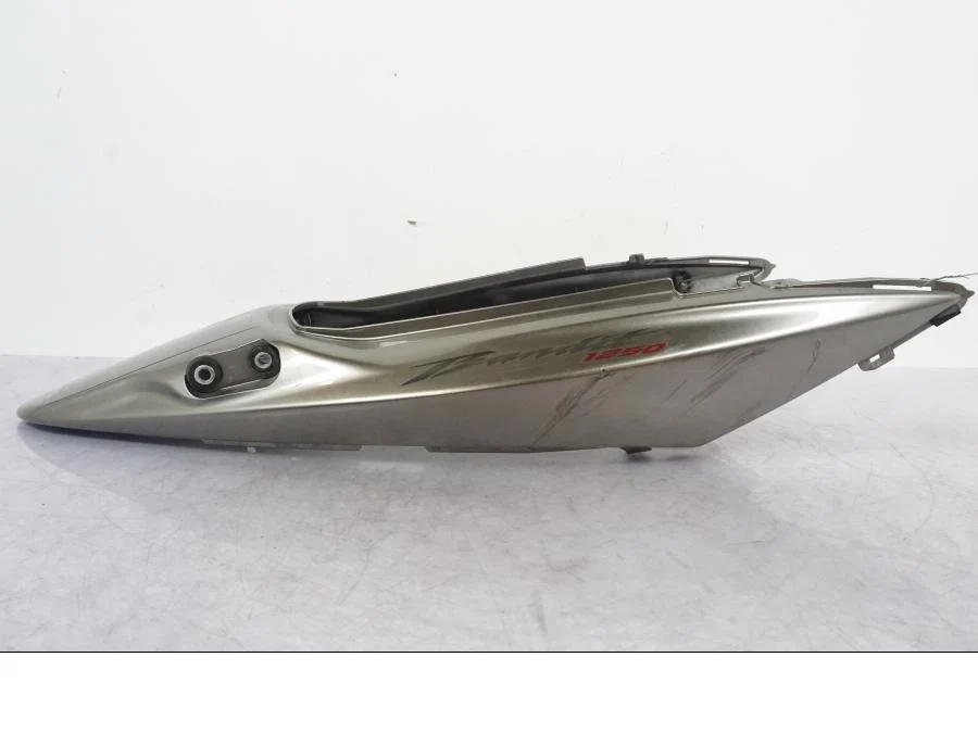 Zadní spoiler Suzuki