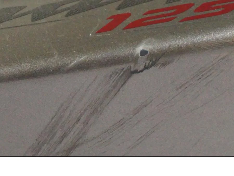 Zadní spoiler Suzuki