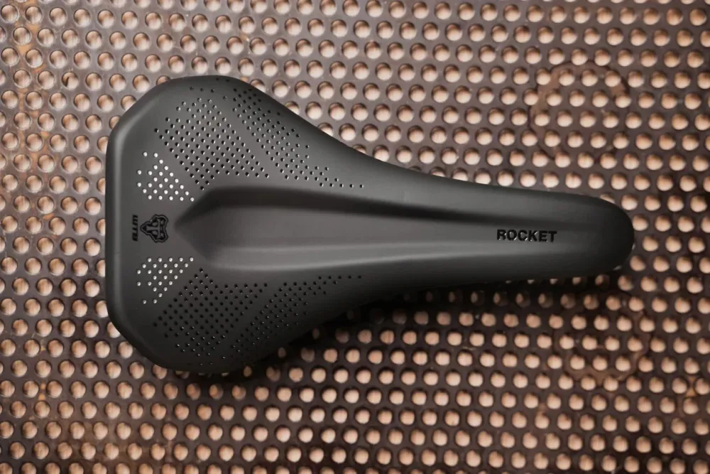 WTB ROCKET FUSION Medium 145mm Titanové kolejnice sedla Black