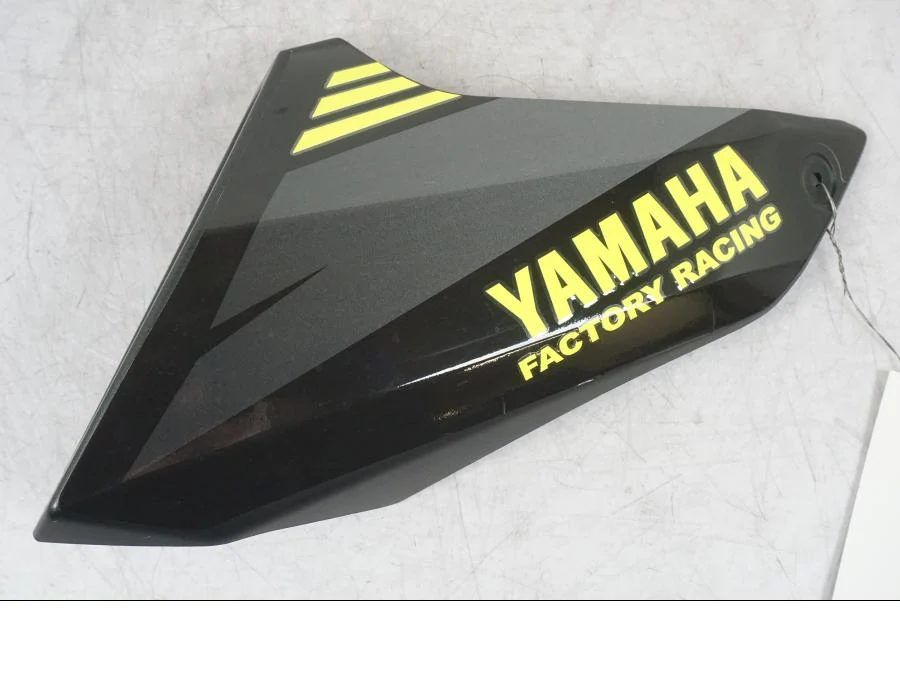 Boční kryt Yamaha