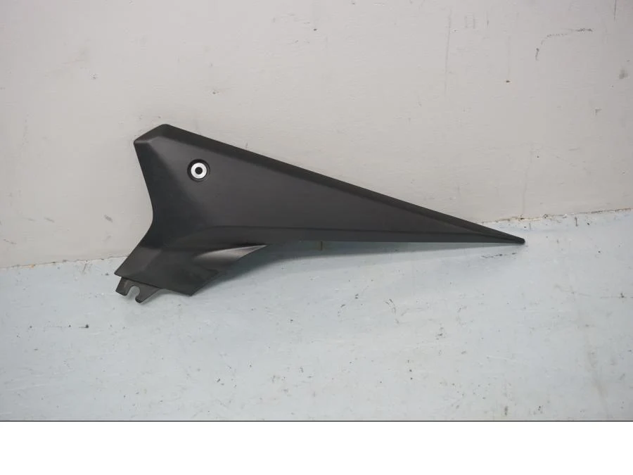 Boční panel Yamaha