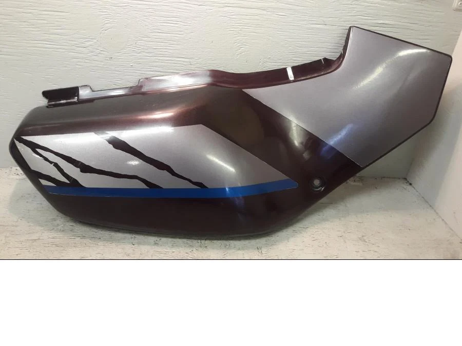 Boční panel Yamaha