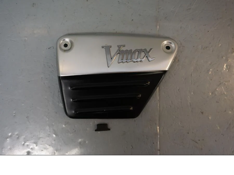 Boční panel Yamaha