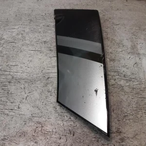 boční panel Yamaha