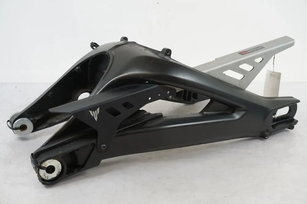 Kyvné rameno Yamaha