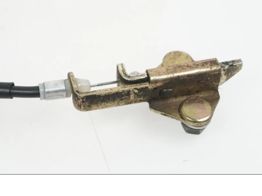 Mechanismus zámku sedla Yamaha