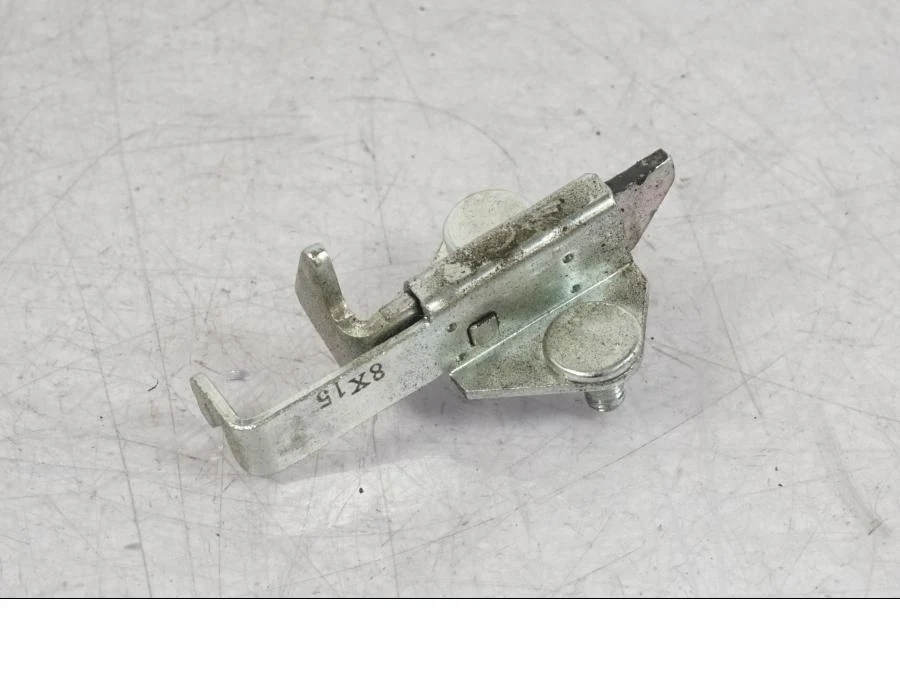 Mechanismus zámku sedla Yamaha