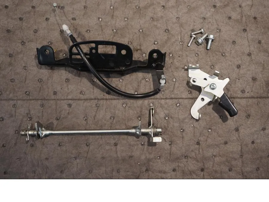 Mechanismus zámku sedla Yamaha