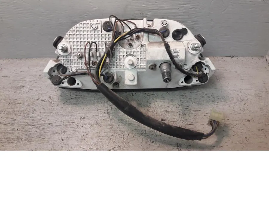 Přístrojový panel Yamaha