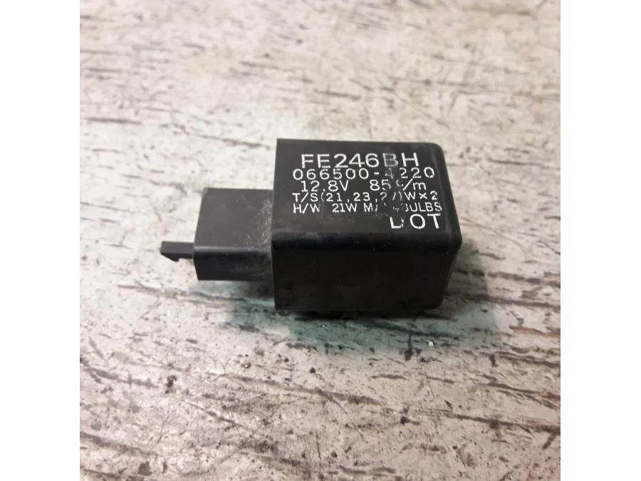 Relé blinkrů Yamaha