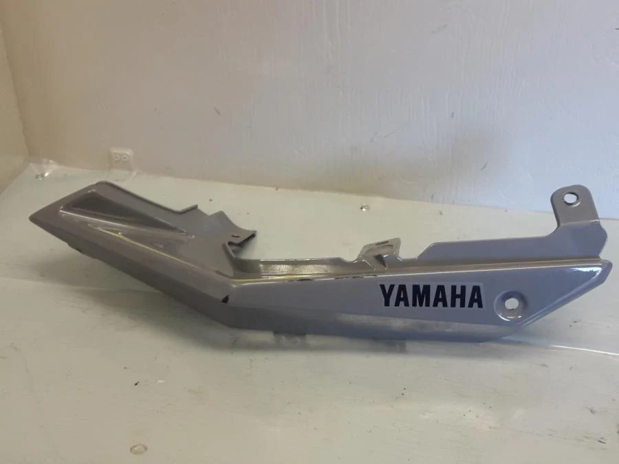 Zadní křídlo Yamaha