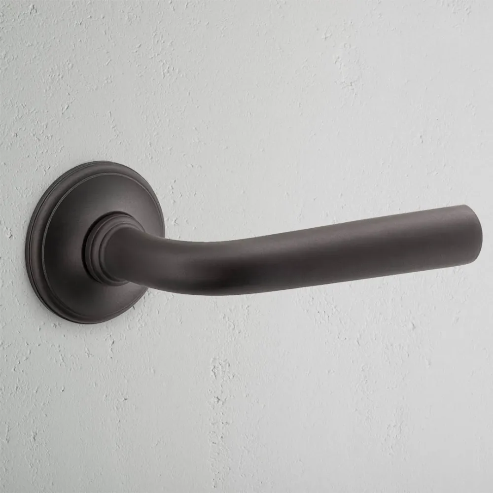 Apsley Sprung Door Handle - Kovově hnědý