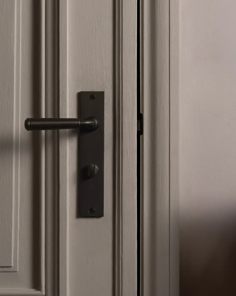 Privacy Lock Digby Long Plate Sprung Door Handle & Thumbturn - Warm finish