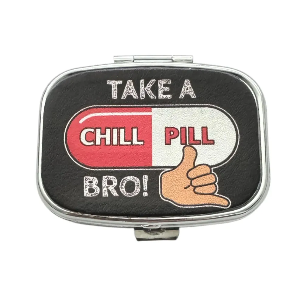 Pillendose „Take Chill Pill, Bro!“ – kompaktní, cool, jasně rozdělená