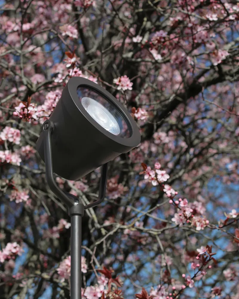 Cambridge Ground Floodlight – Copper-brown