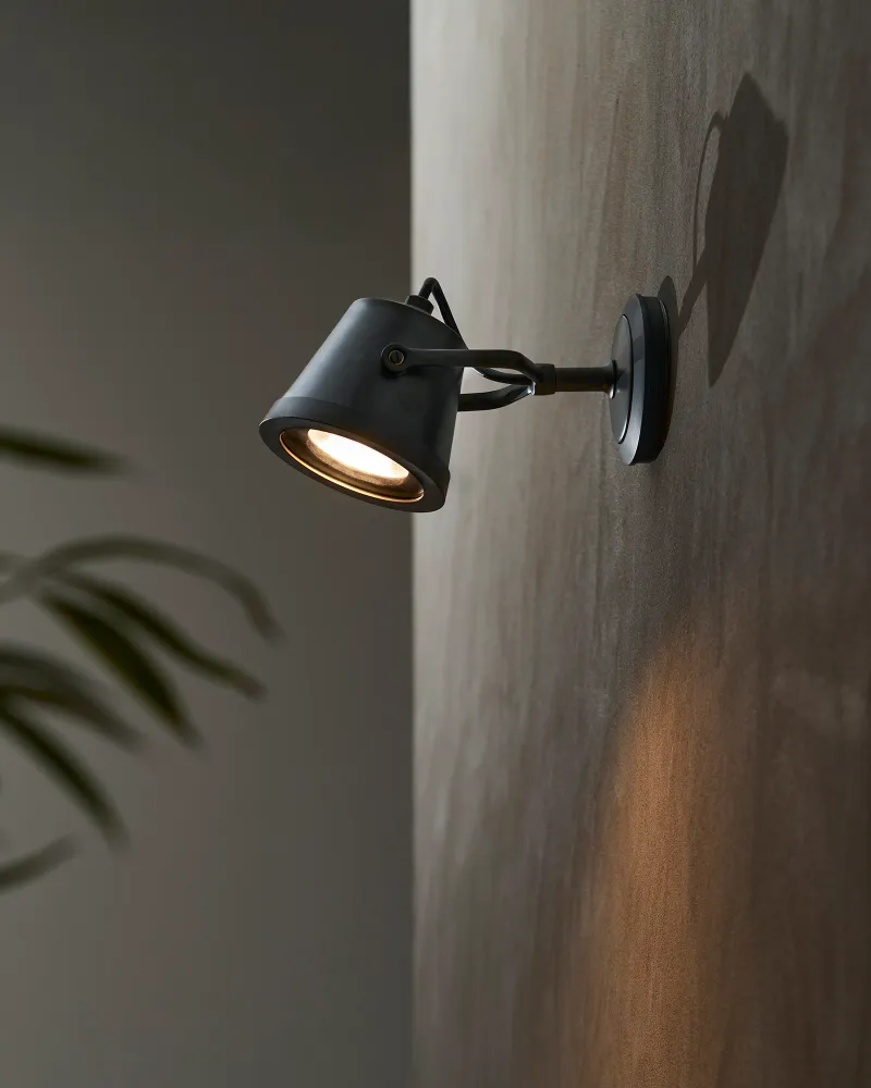 Cambridge Wall Floodlight – Kovově hnědý