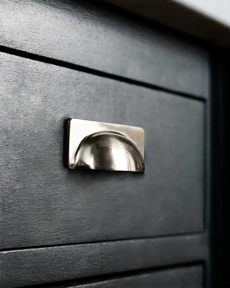 Elm Cup Handle Petite - Polished Nickel Load Rating