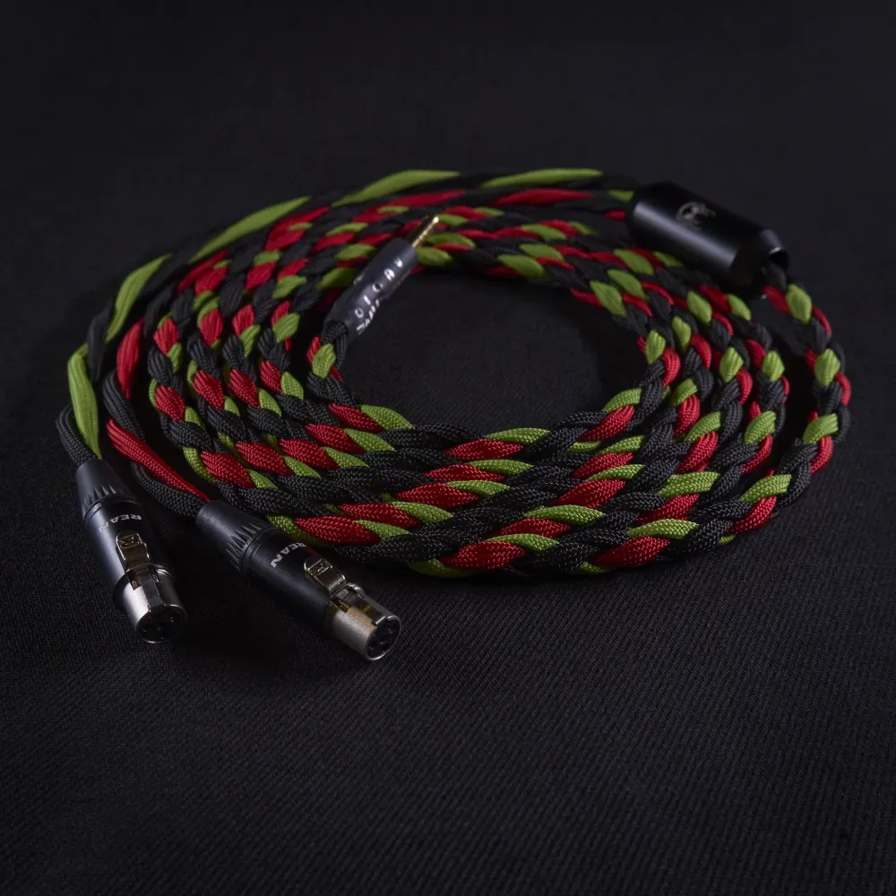 Abyss AB1266 zakázkový kabel (duální 3pinový Mini-XLR) - řada Aranea Arachne Audio