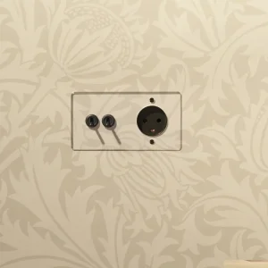 Kew Dvojnásobný 2x Toggle & Danish Type K Socket - Clear Bronze | Black