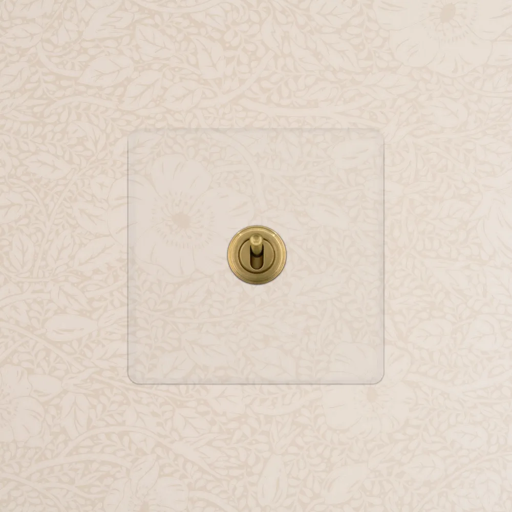 Kew Single Retractive Toggle Switch - Průzračný Antique Brass