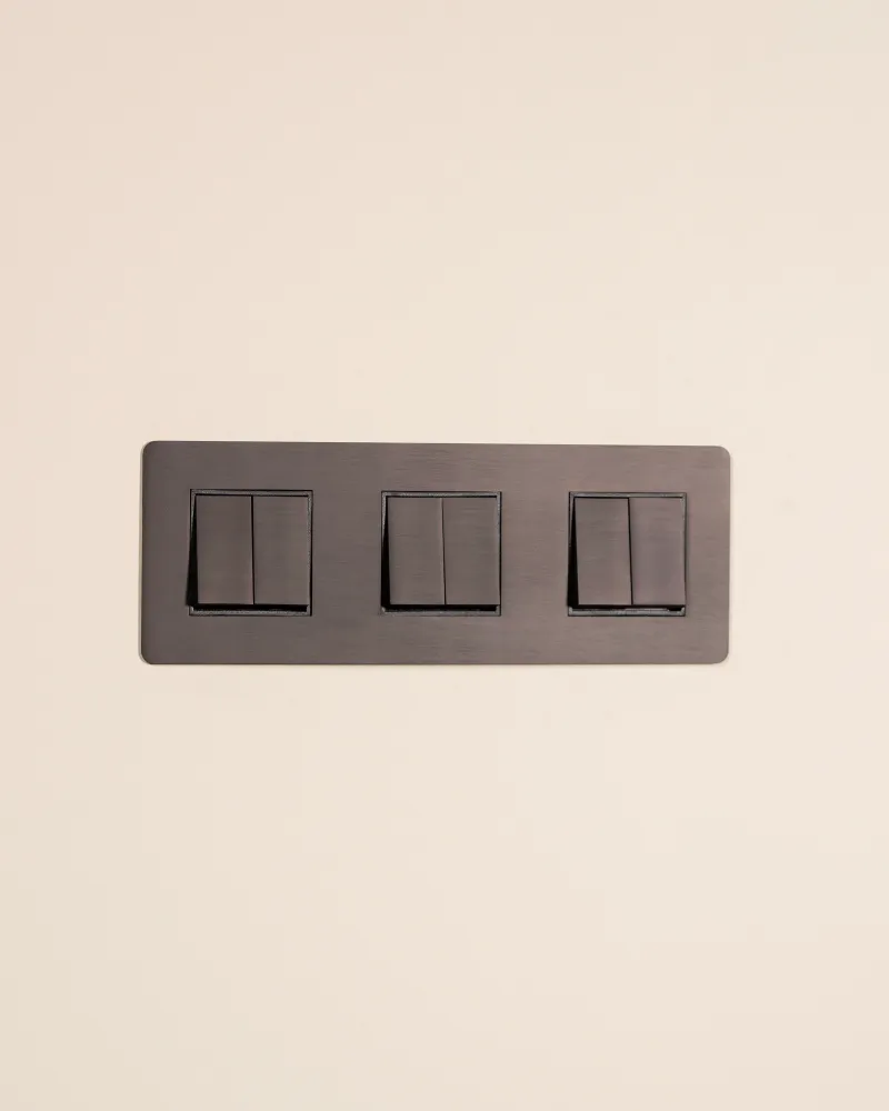 Kew Triple 6x Rocker Switch - Kovově hnědý | Black