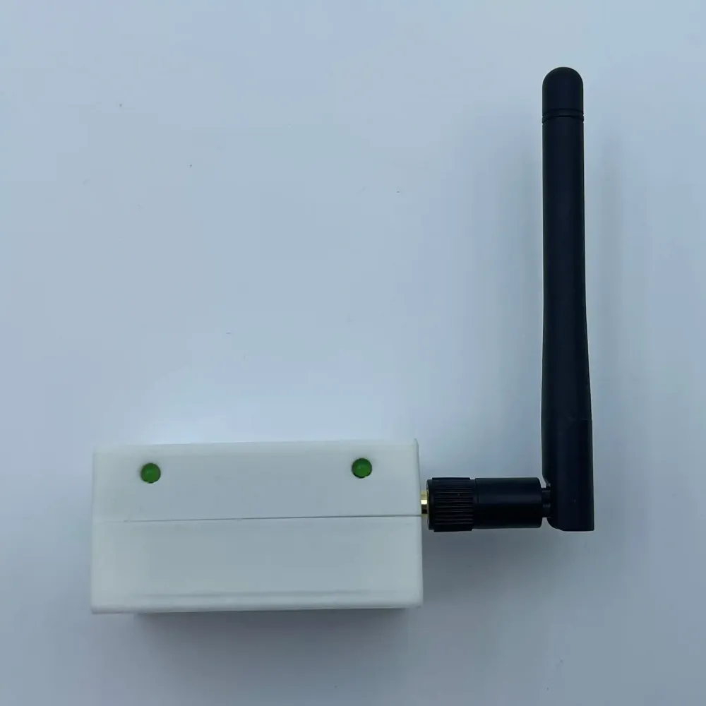 Duální režim NRF/CMT DTU pro Hoymiles HM 300-1500, HMS 300-2000 HMT 1800-2250 s displejem