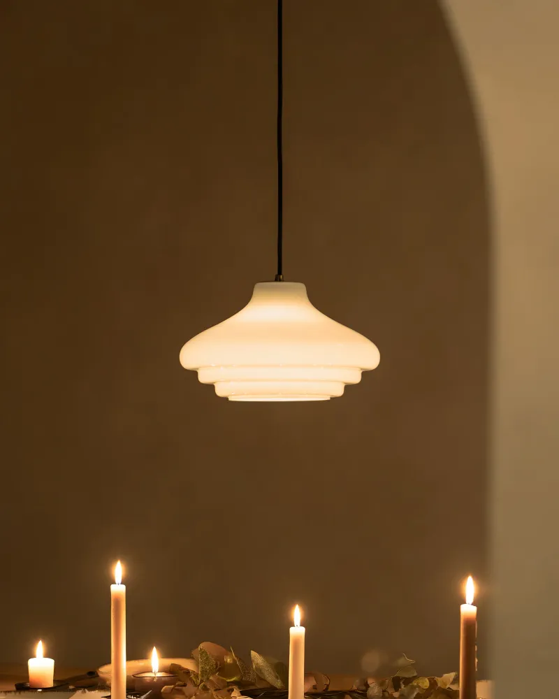 Brookfield Medium Pendant Light Opal Glass - Antique Zlatý kov