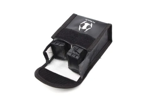 Lipo Bag Ohnivzdorná taška Ideální pro nabíjení Ohnivzdorných Lipo baterií Rozměry 26 x 13 x 15 cm Barva Černá YUNIQUE GRE...