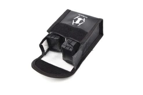 Lipo Bag Ohnivzdorná taška Ideální pro nabíjení Ohnivzdorných Lipo baterií Rozměry 26 x 13 x 15 cm Barva Černá YUNIQUE GRE...