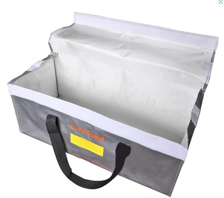 Lipo Bag Ohnivzdorná taška Ideální pro nabíjení Ohnivzdorných Lipo baterií Rozměry 26 x 13 x 15 cm Barva Černá YUNIQUE GRE...