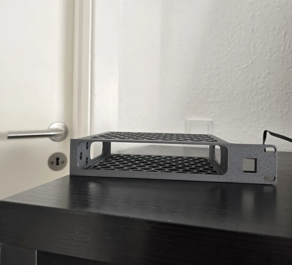 19" telinekiinnike HP EliteDesk 800 G4:lle Hvid