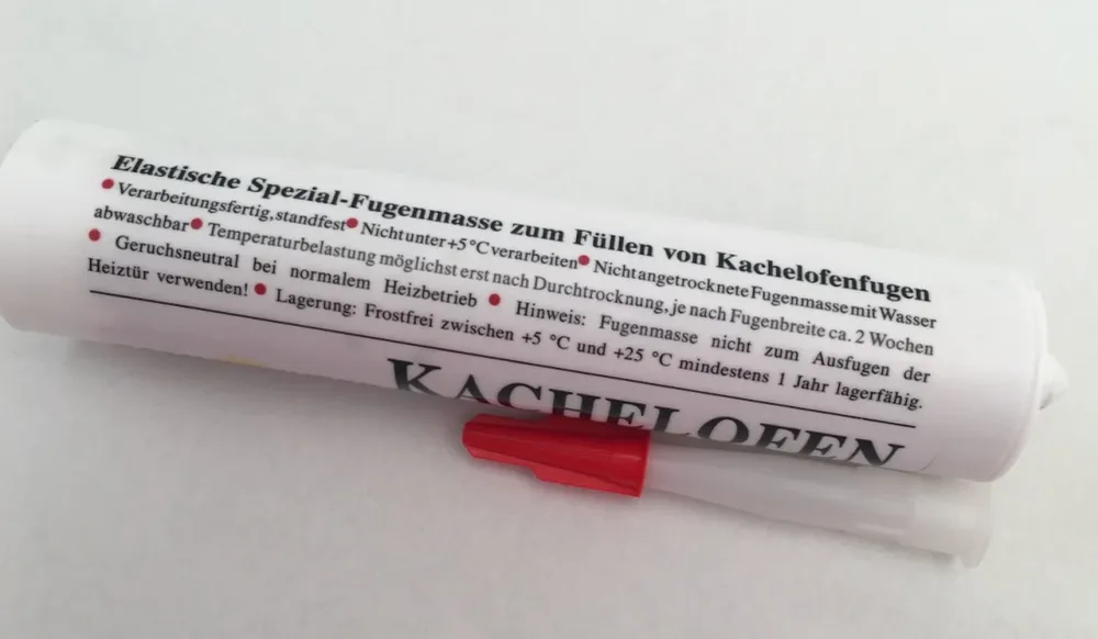 Elastický tmel na spáry HELLBEIGE pro krby kachlová kamna v kartuších