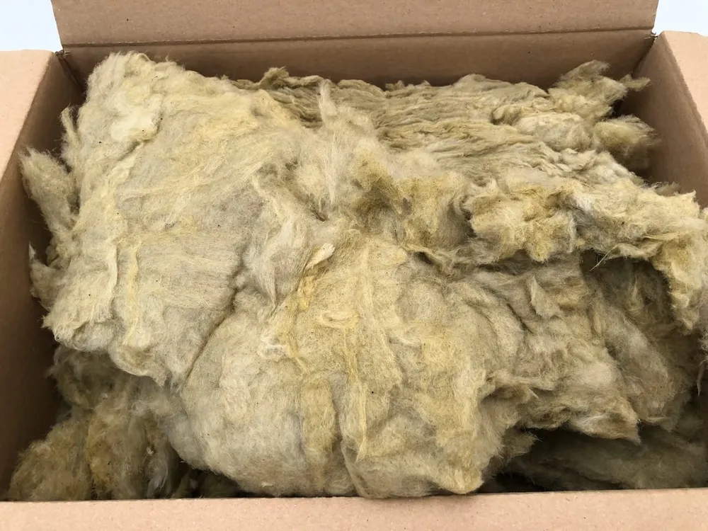Izolace z minerální vlny volně ložená 1 kg výplňové vlny