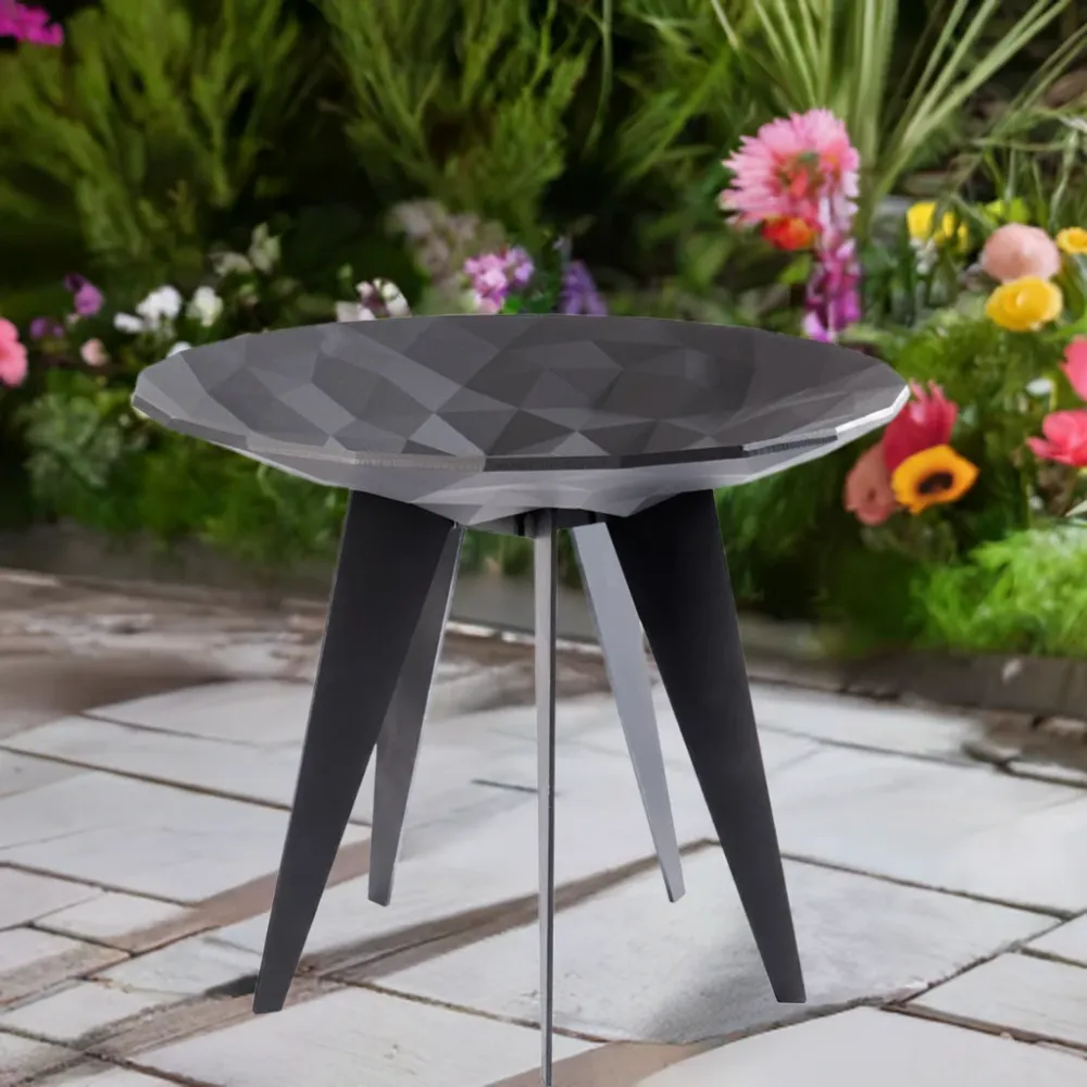 Miska na oheň s geometrickým 3D povrchem v moderním polygonovém designu