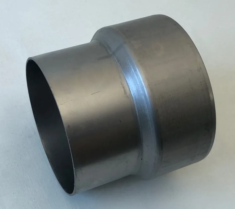 Redukce 145 - 130 mm přechodová redukce pro kamna lesklá ocel