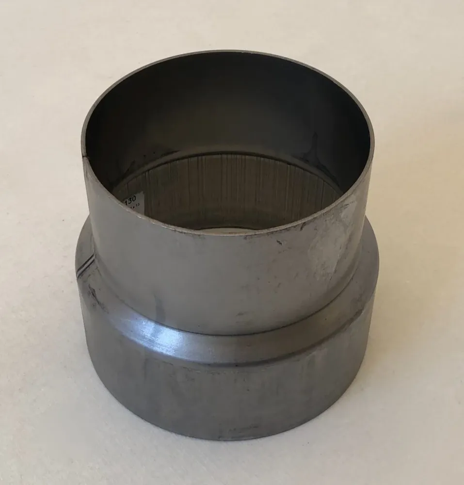 Redukce 145 - 130 mm přechodová redukce pro kamna lesklá ocel