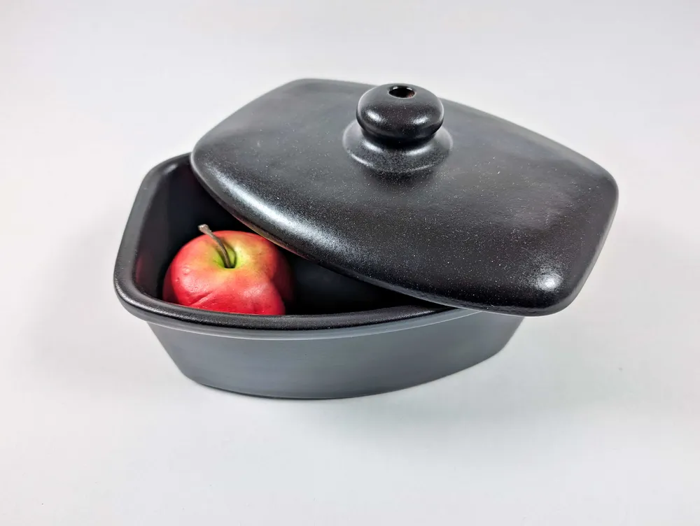 Ručně vyrobená forma na pečení jablek z keramiky BLACK matt