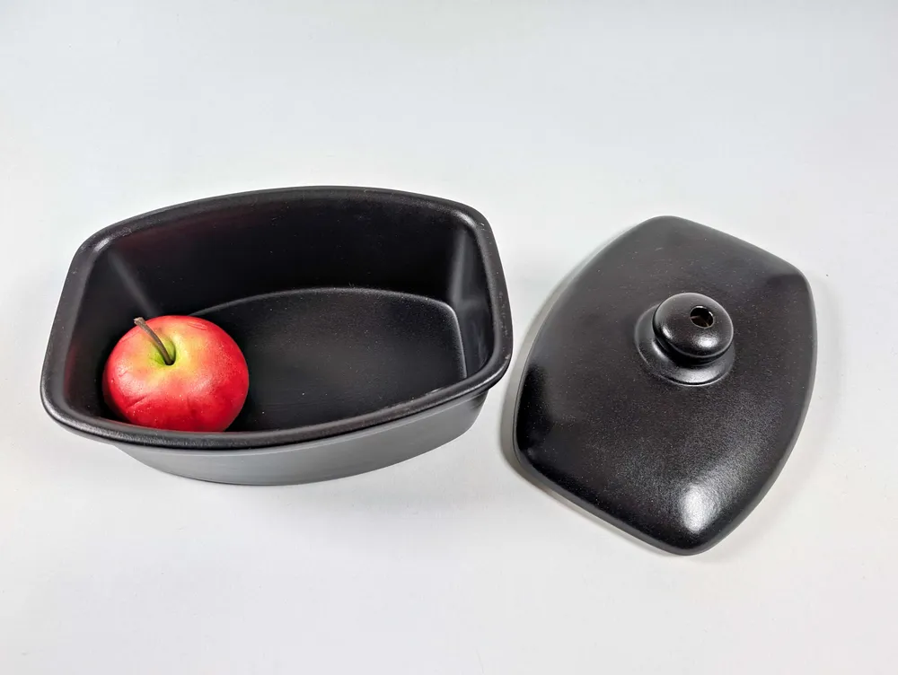 Ručně vyrobená forma na pečení jablek z keramiky BLACK matt
