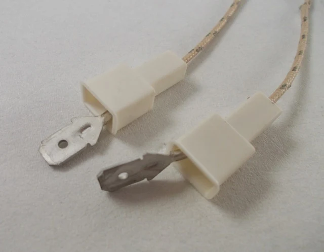Svíčka 250W peletová kamna D=14,5cm/D=0,95cm MCZ