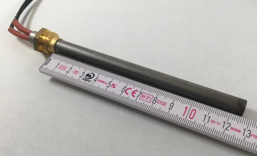 Svíčka 300W kamna na pelety D=14,2cm/D=1cm MCZ