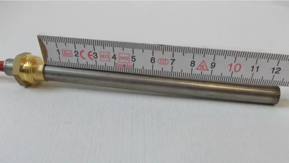 Svíčka 300W peletová kamna D=14,2cm/D=1cm CADEL