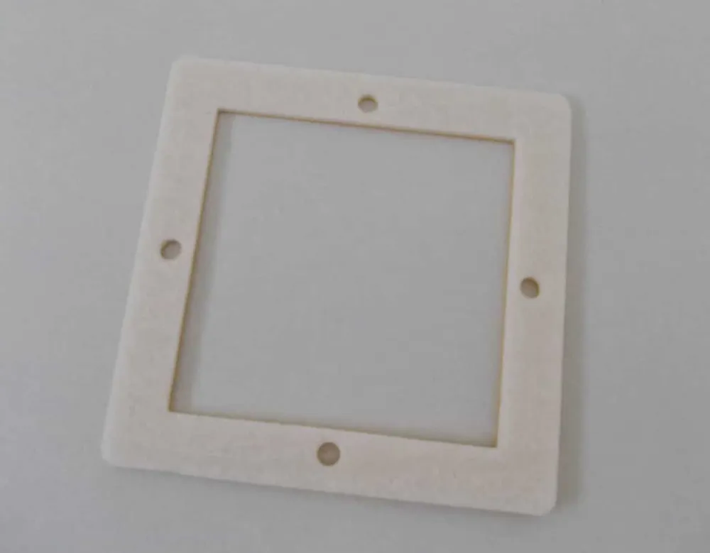 Čtvercové těsnění 13,5x13,5 cm pro čisticí klapku peletových kamen