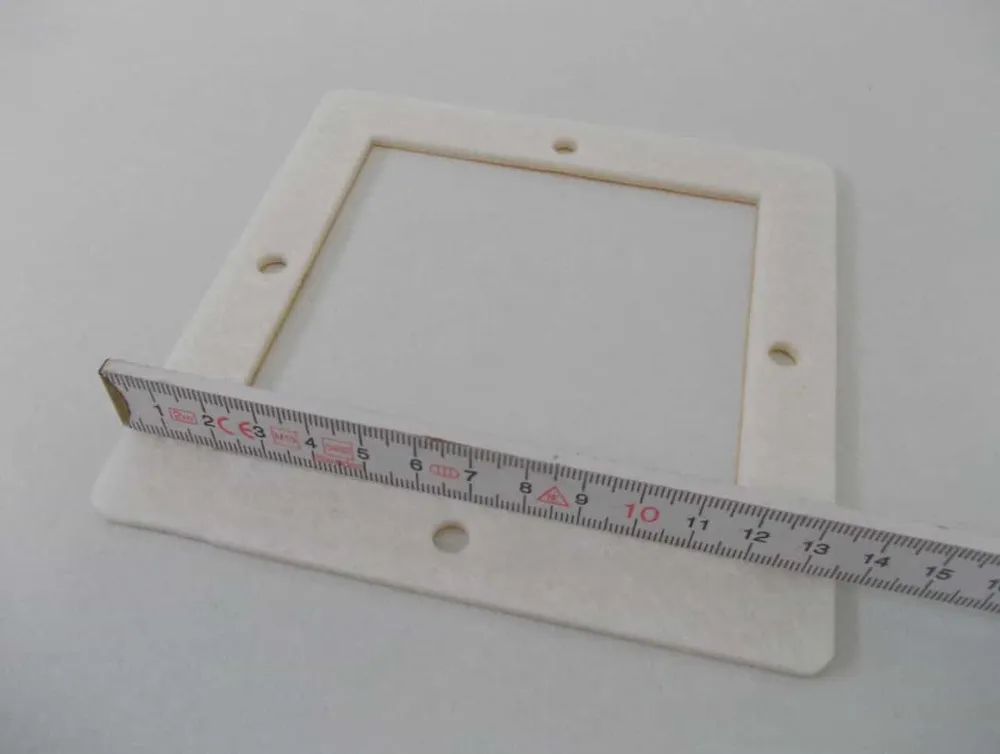 Čtvercové těsnění 13,5x13,5 cm pro čisticí klapku peletových kamen