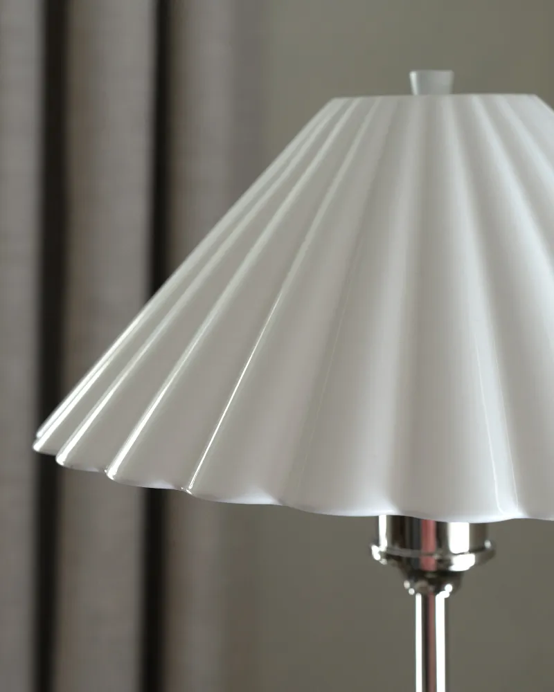 Cotswold Medium Table Lamp Fine Porcelain - Polished Nickel