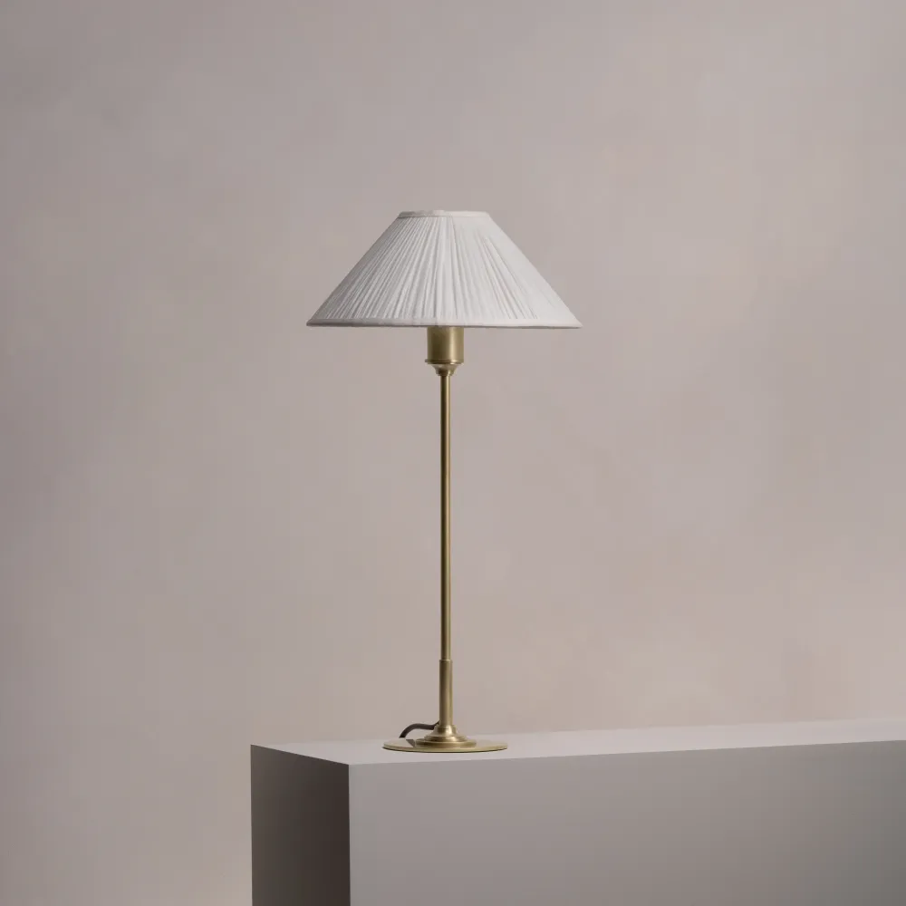 Cotswold Medium Table Lamp Pleated Alabaster White - Antique Zlatý kov