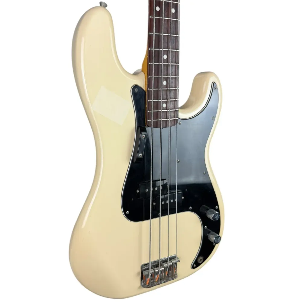 Fender Japan Precision Bass 1999-2002 - Vintage bílá