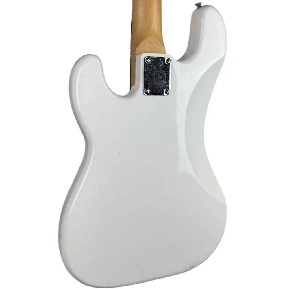 Fender Japan Precision Bass - Bílá