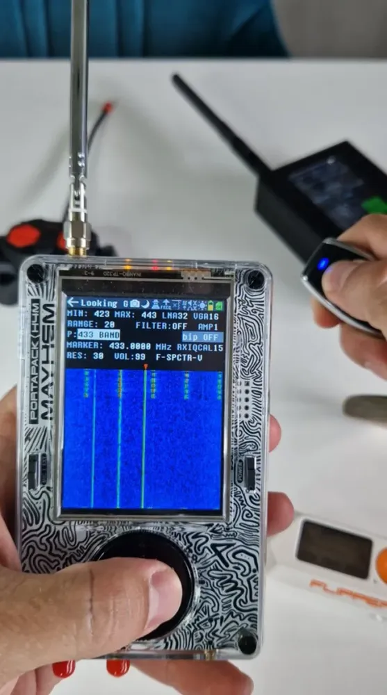 HackRF One s PortaPack H4M Mayhem - kompletní sada