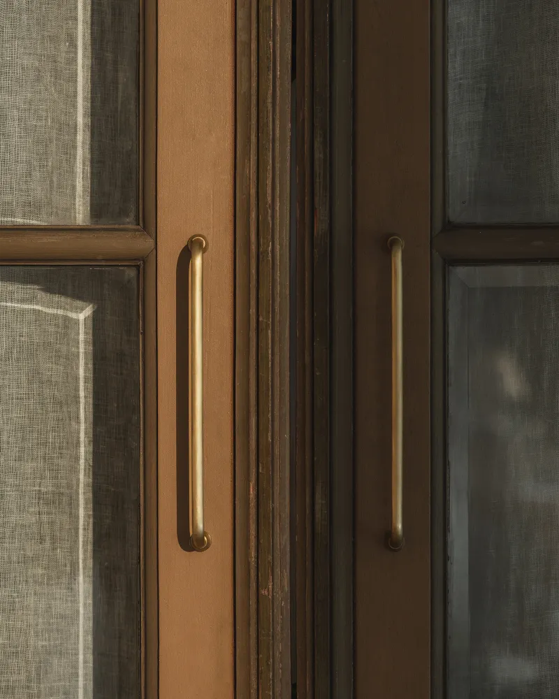 Sycamore Cabinet Handle Medium - Antique Zlatý kov